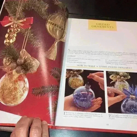 Vintage Christmas Cooking Crafts & Gifts Coffee Table Book Kitchen Decor EXC CON - Picture 11 of 12